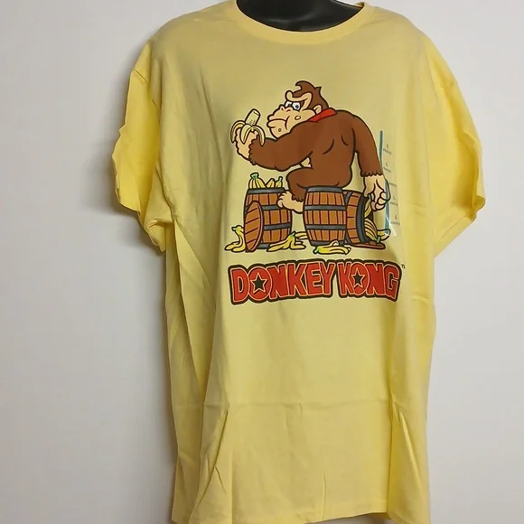 Donkey Kong Yellow Graphic shortsleeves T shirt Size Large NWT - Picture 3 of 8